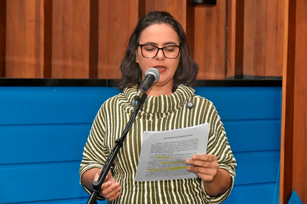 Imagem: Aproveitamento sustentável de madeiras submersas em águas represadas foi proposto pela deputada Gleice Jane