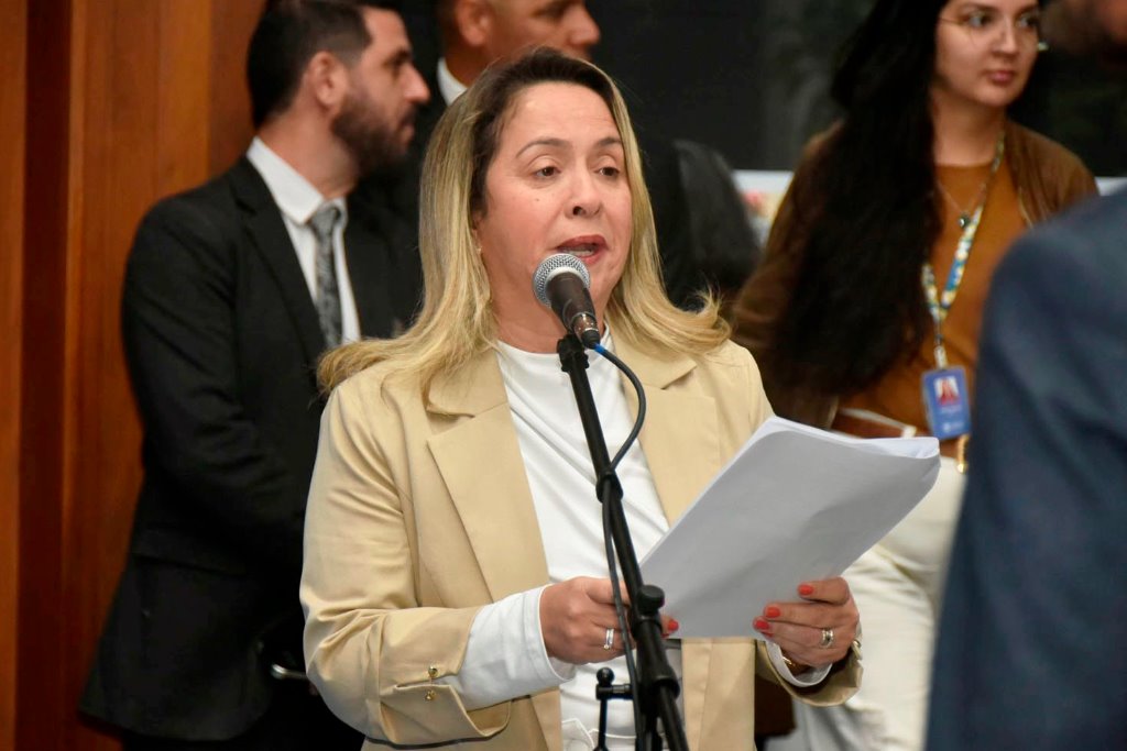 Imagem: Lia Nogueira apresentou proposta em benefício das pessoas que tem fibromialgia 