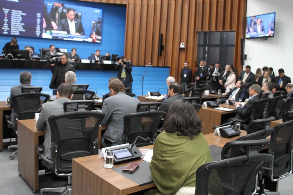 Imagem: Projetos serão analisados e votados durante sessão plenária, que tem início às 9h com transmissão ao vivo