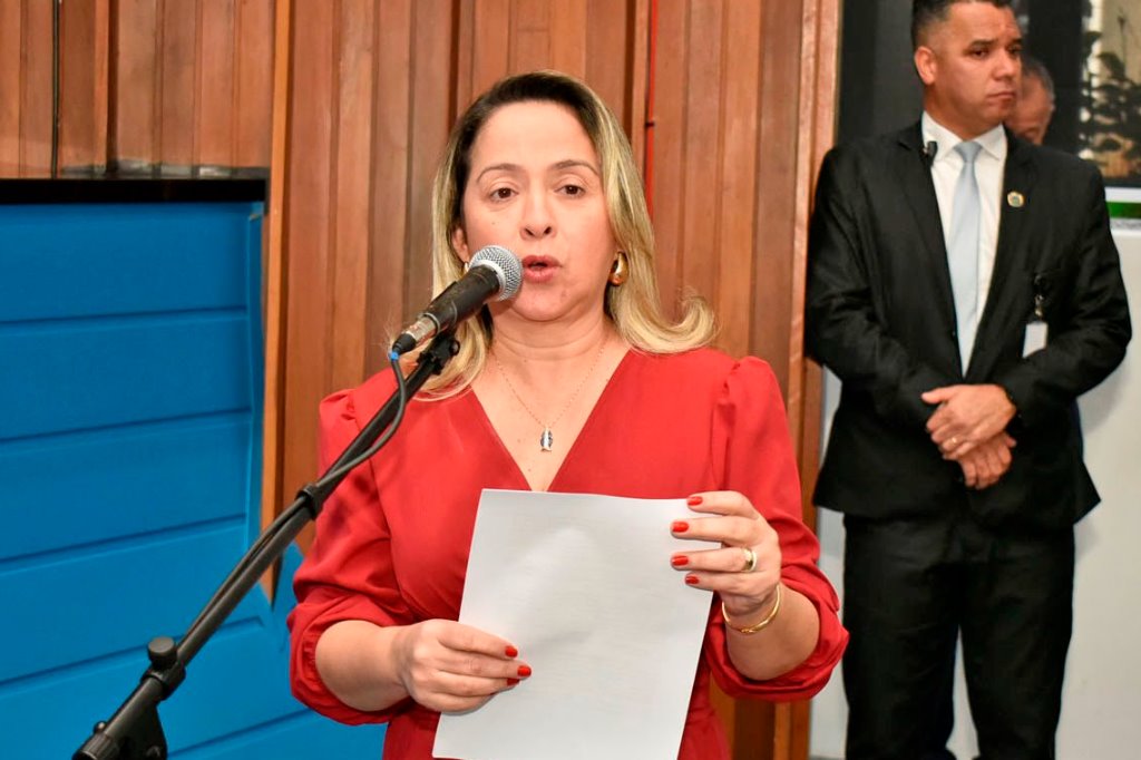 Imagem: Conforme a lei da deputada Lia Nogueira, carrinhos devem atender pessoas com deficiência e mobilidade reduzida