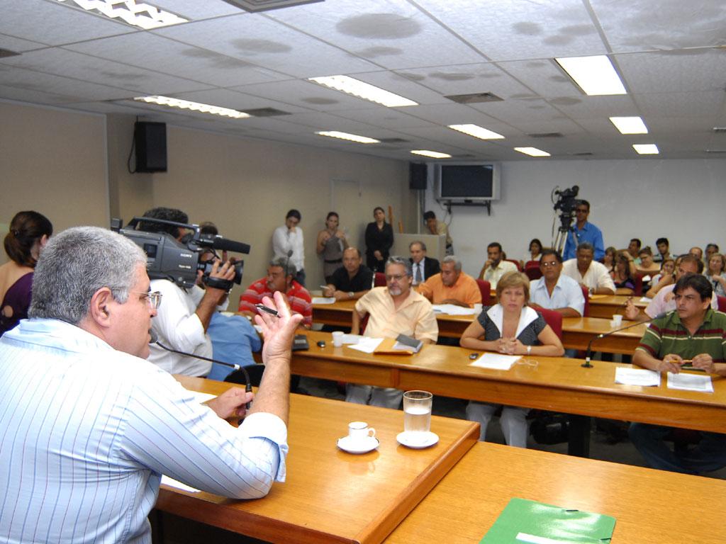 Imagem: Carlos Marun, presidente do Conselho, coordenou a reunião