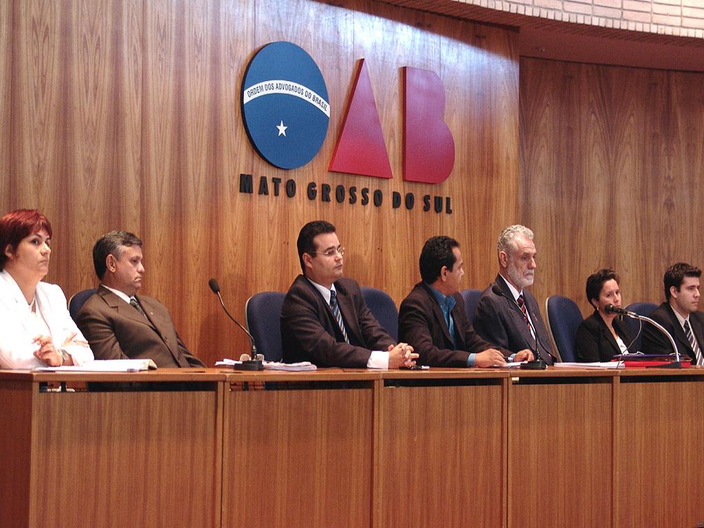 Imagem: Discussão da crise na Colônia Penal