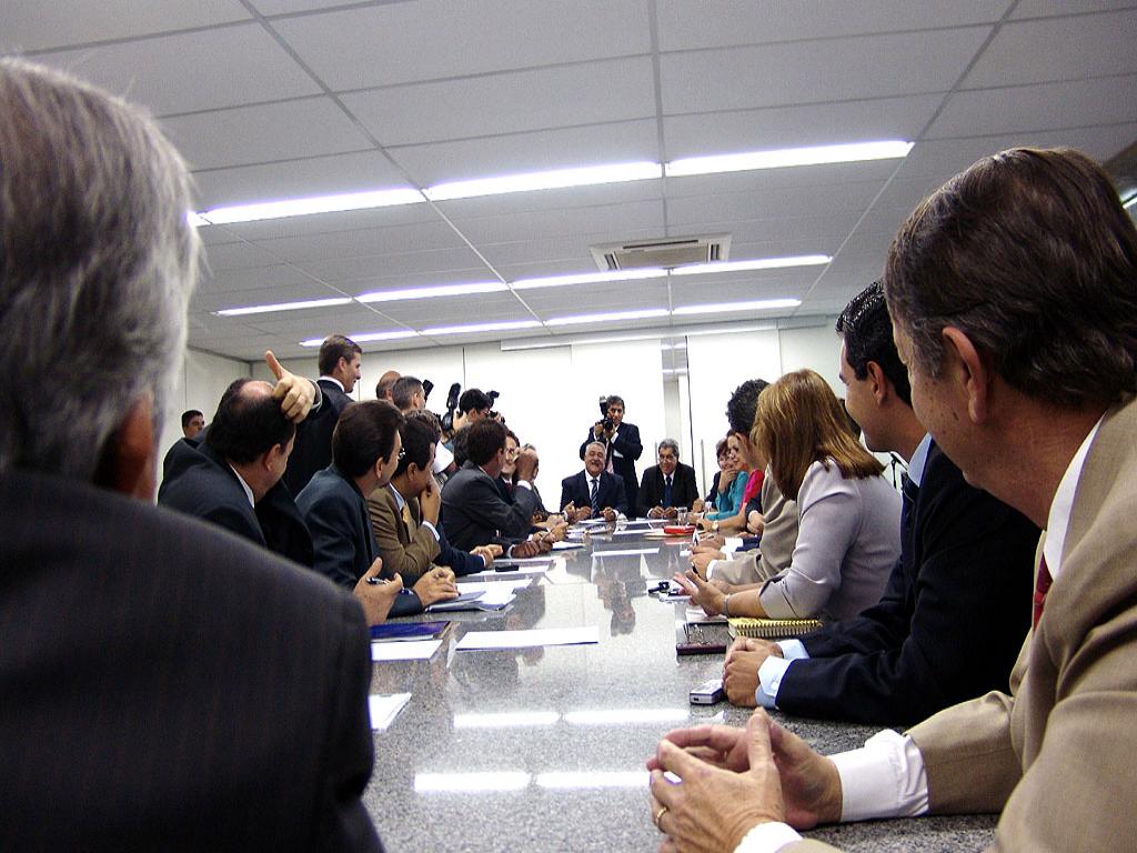 Imagem: Reunião discute emendas e orçamentos