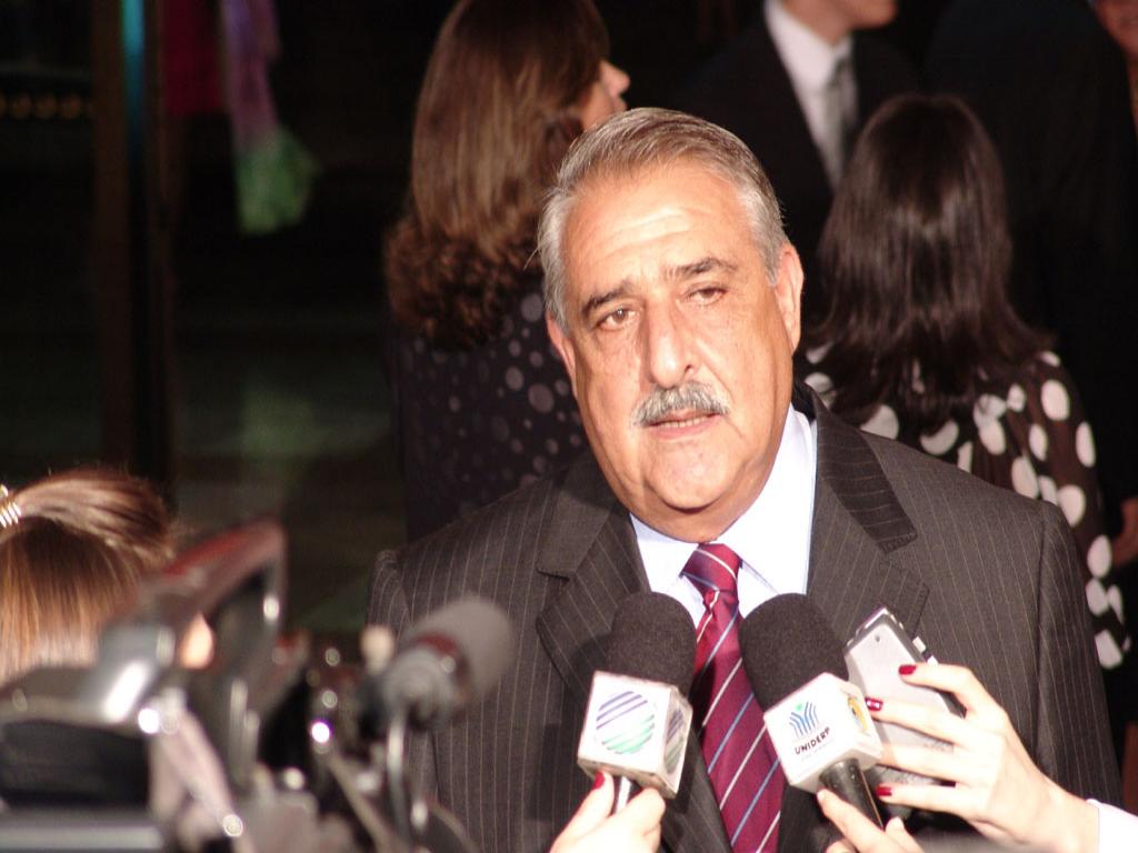 Imagem: Presidente da Assembléia Legislativa participa de simpósio internacional