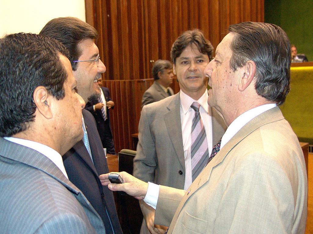 Imagem: Deputados aprovam três projetos na sessão desta quarta 