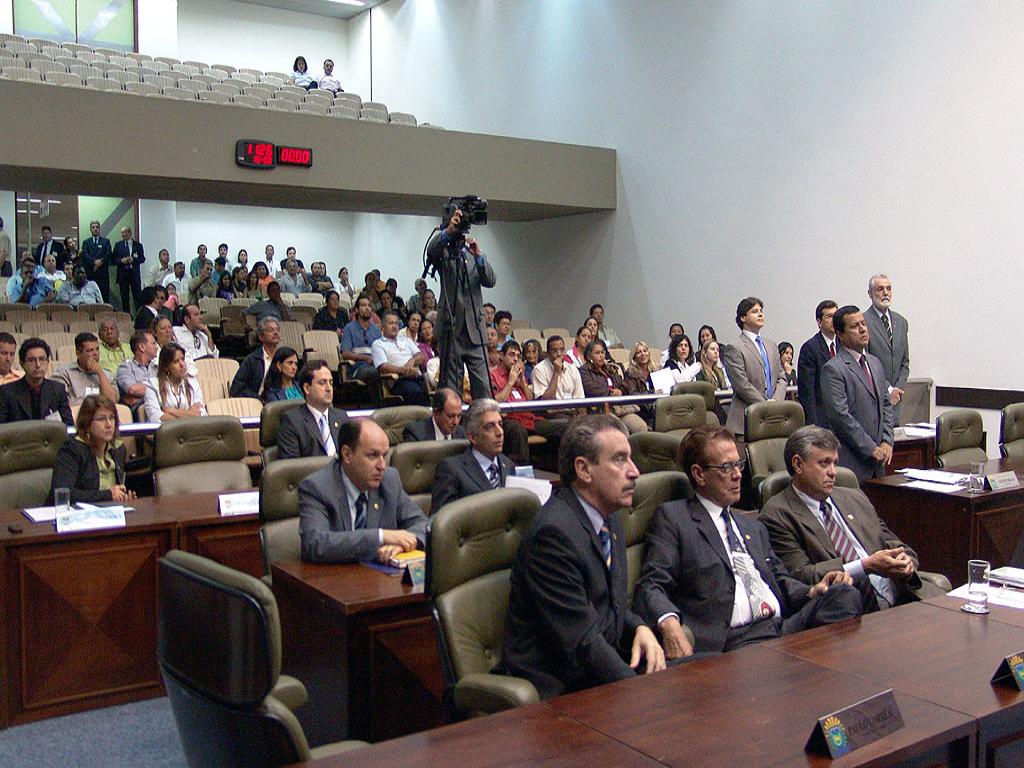 Imagem: Deputados aprovam 3 projetos e mantêm veto 