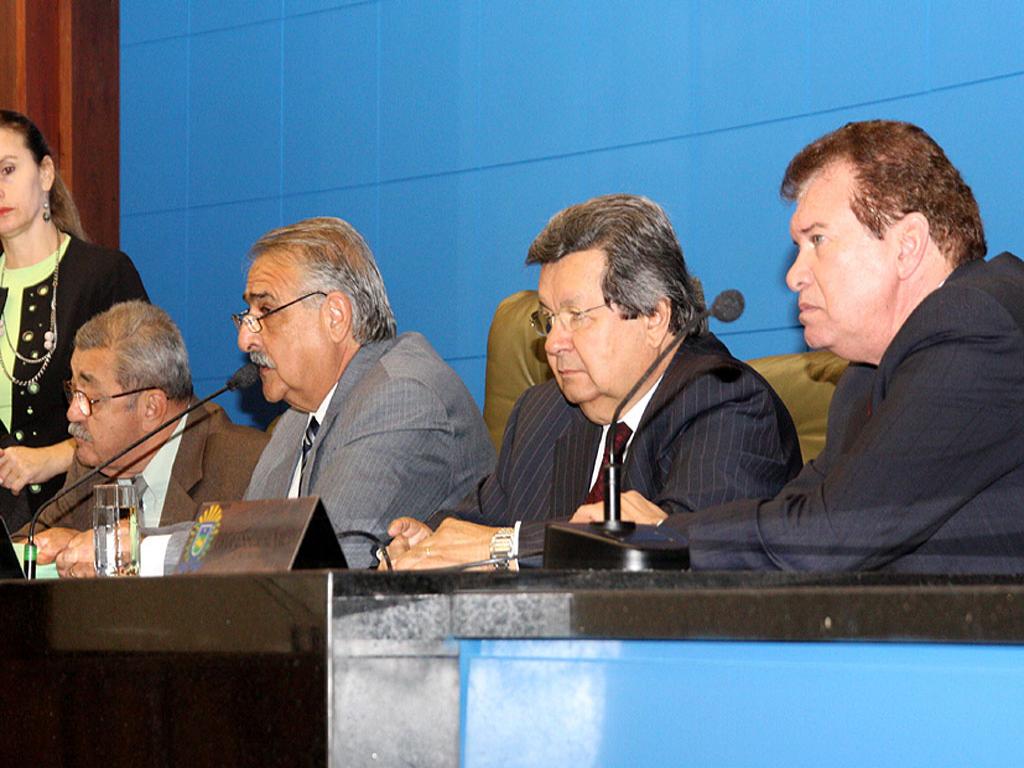 Imagem: Onevan deve devolver na terça projeto do Regimento Interno