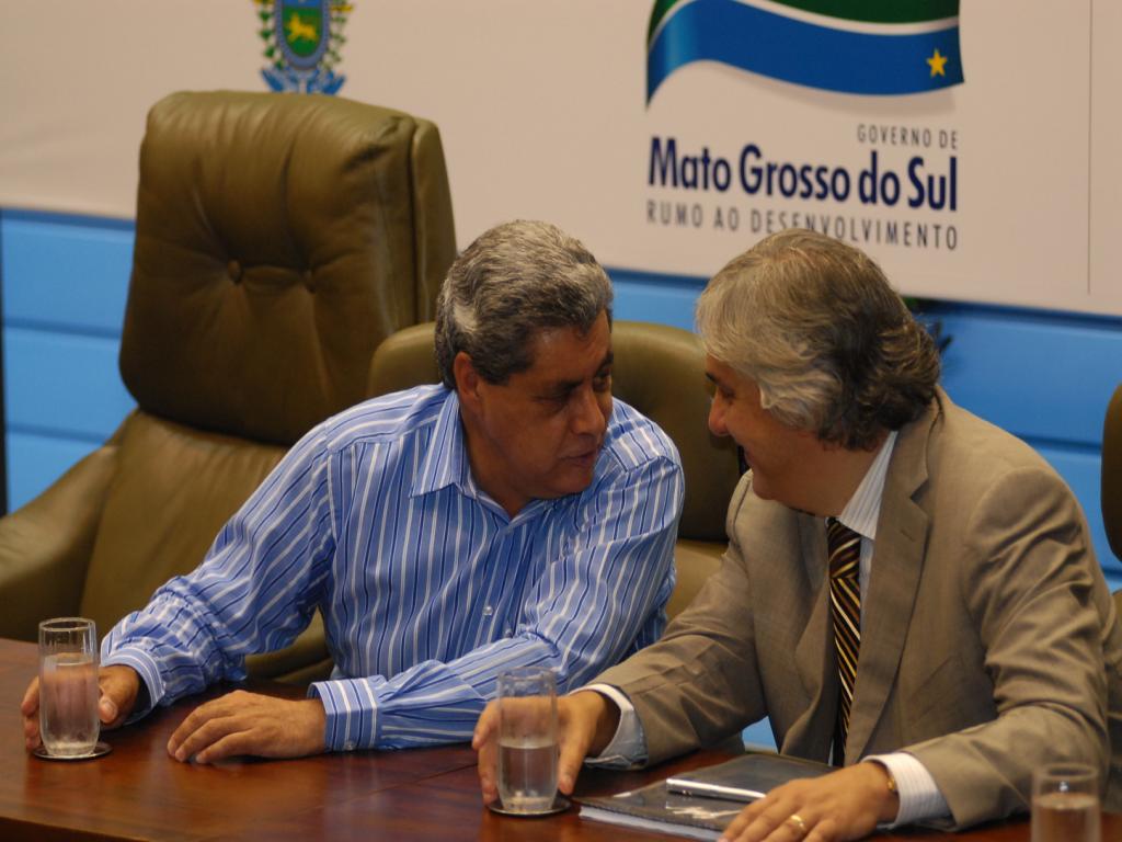 Imagem: Governador André Puccinelli e senador Delcídio, na abertura do evento