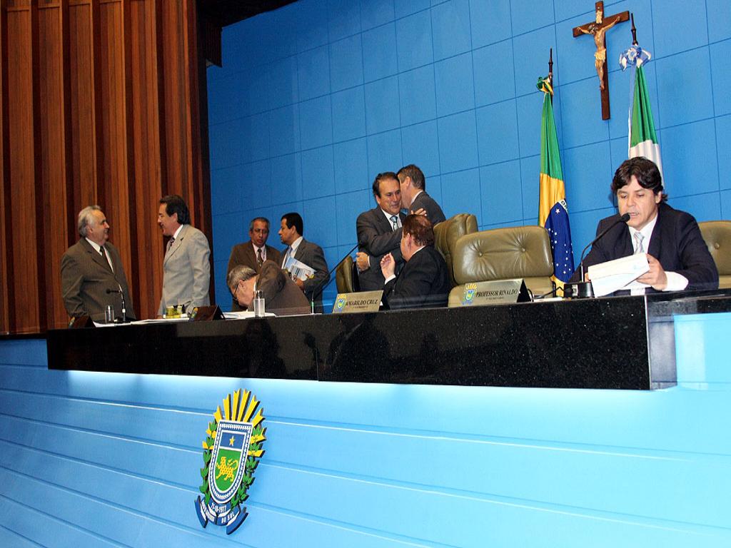 Imagem: Deputados aprovam 5 projetos na sessão desta terça-feira