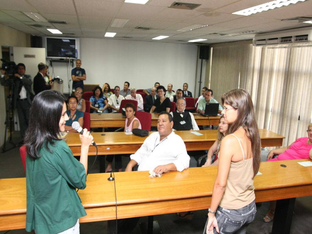 Imagem: Doutora Fabricia a esquerda, e a Nutricionista Agenar Arantes