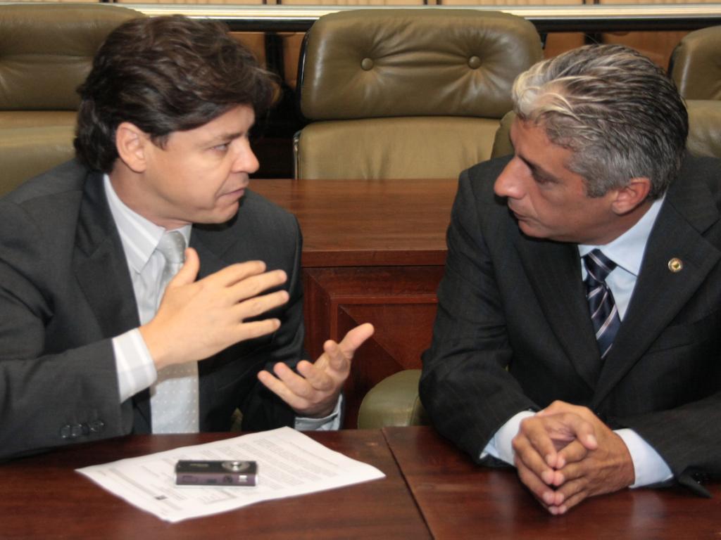 Imagem: Deputados Paulo Duarte e Youssif Domingos