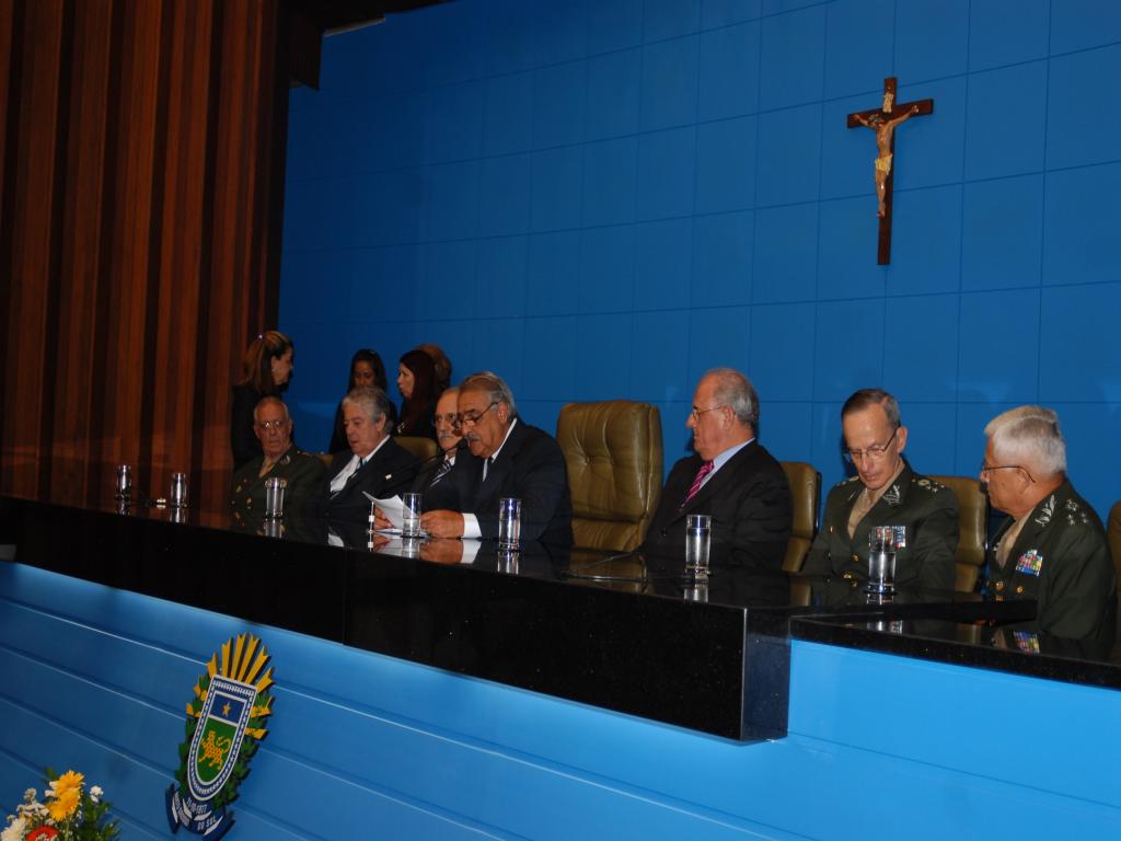 Imagem: Deputado Jerson Domingos discursa