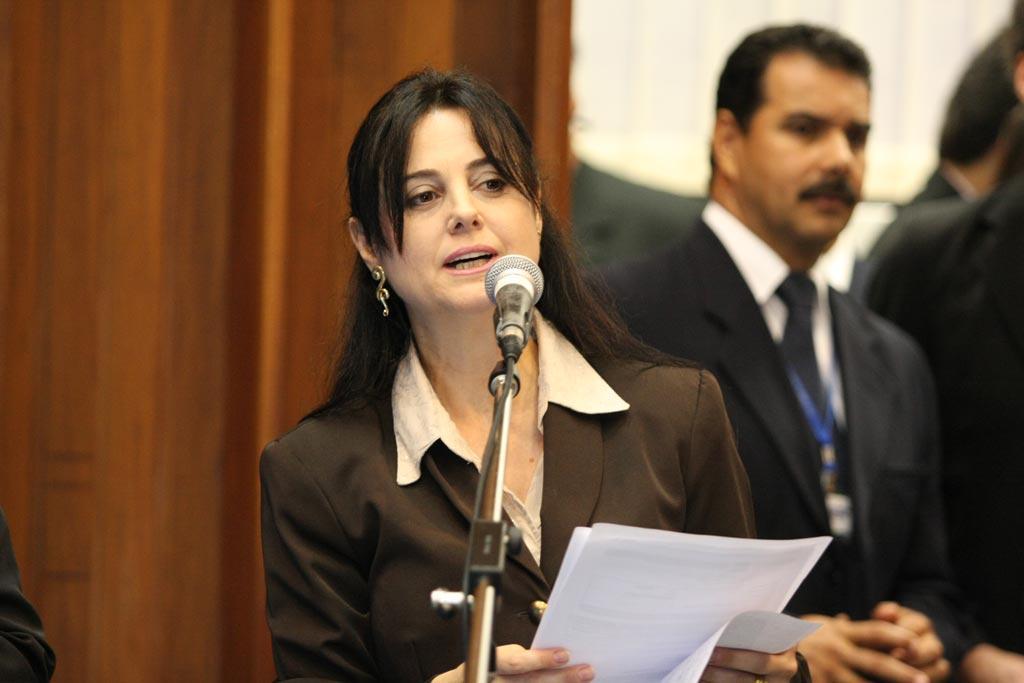 Imagem: Mara Caseiro comanda audiência em parceria com vereadores