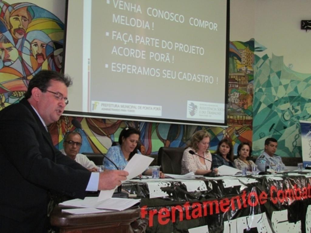 Imagem: Audiência comandada pelo deputado Eduardo Rocha foi realizada na Câmara Municipal de Ponta Porã.