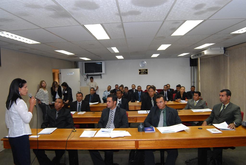 Imagem: Curso foi ministrado pela diretora de Cerimonial e Relações Públicas da Casa, Severina da Silva.