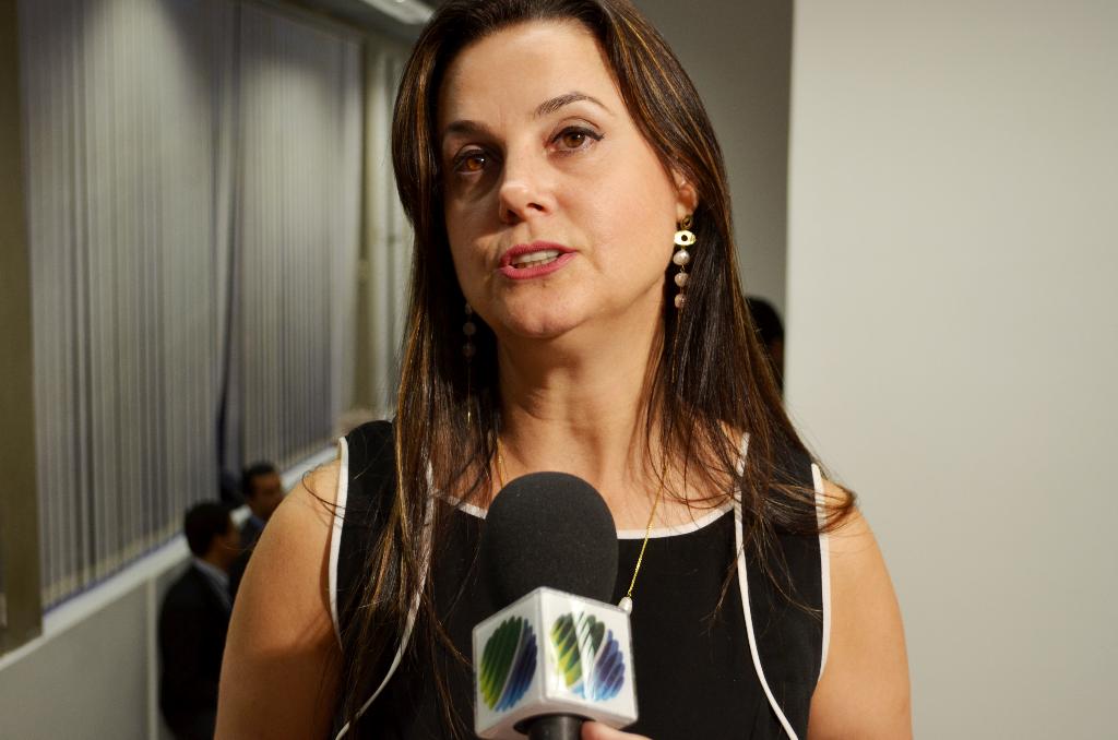 Imagem: Deputada luta por expansão da internet em Mundo Novo