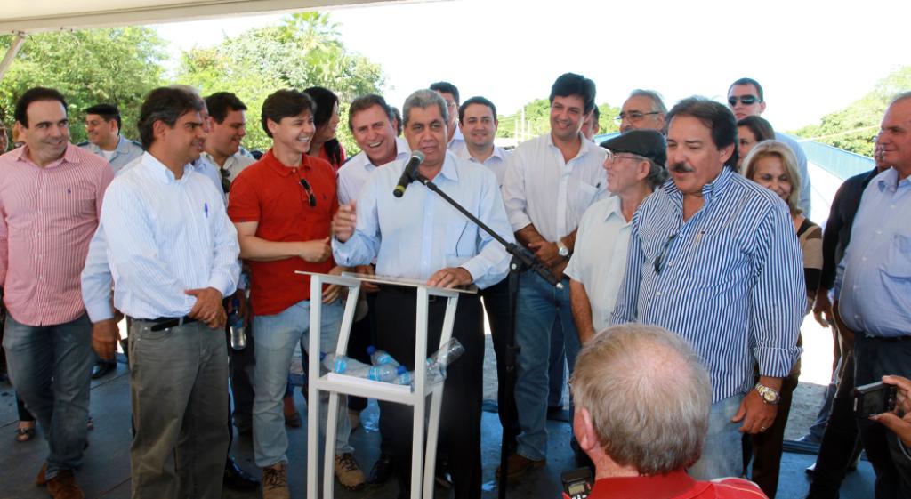 Imagem: Governador se pronuncia durante inauguração da ponte
