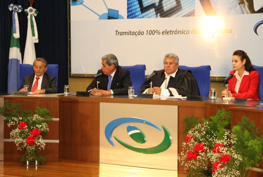 Imagem: Mara Caseiro participa da posse do conselheiro Cícero de Souza