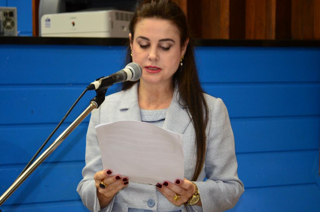 Imagem: Deputada homenageia pioneiro de Eldorado