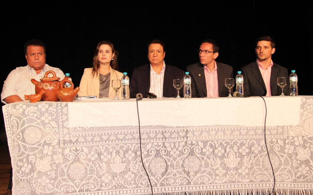 Imagem: Mara Caseiro representou a Assembleia durante o evento