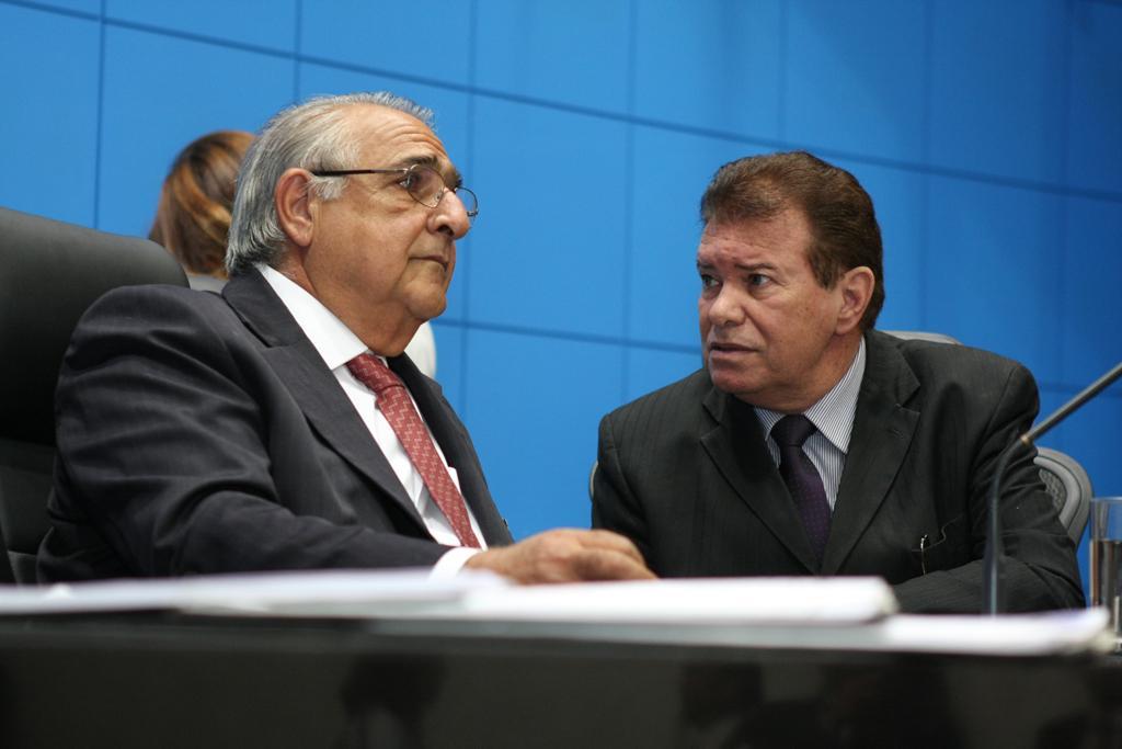 Imagem: Deputados Jerson e Picarelli, a pedido do Sindicato dos Policiais Federais de MS, propuseram a audiência que será realizada no plenário.