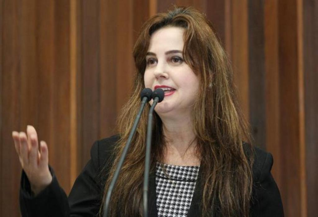 Imagem: Mara Caseiro comemora duas obras importantes para a população do Conesul