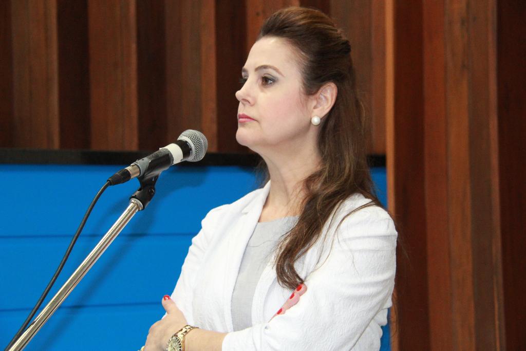 Imagem: Mara Caseiro entende que a educação é a única saída para a violência contra a mulher