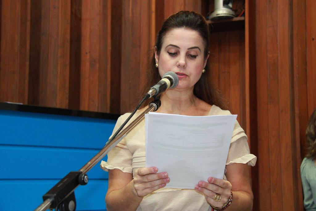 Imagem: Mara Caseiro apela por melhorias em assentamento de Corguinho