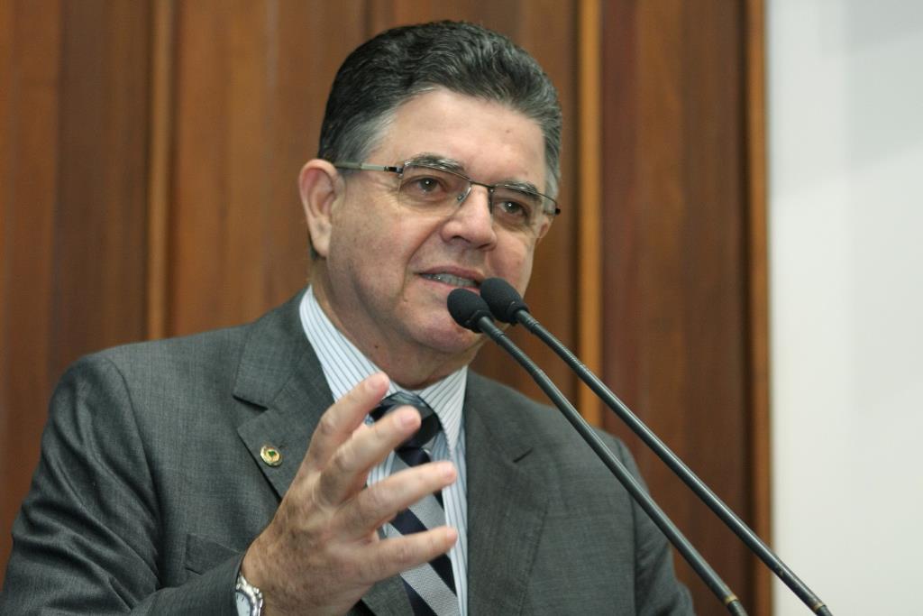 Imagem: Deputado disse que formandos precisam do diploma para conseguir emprego.