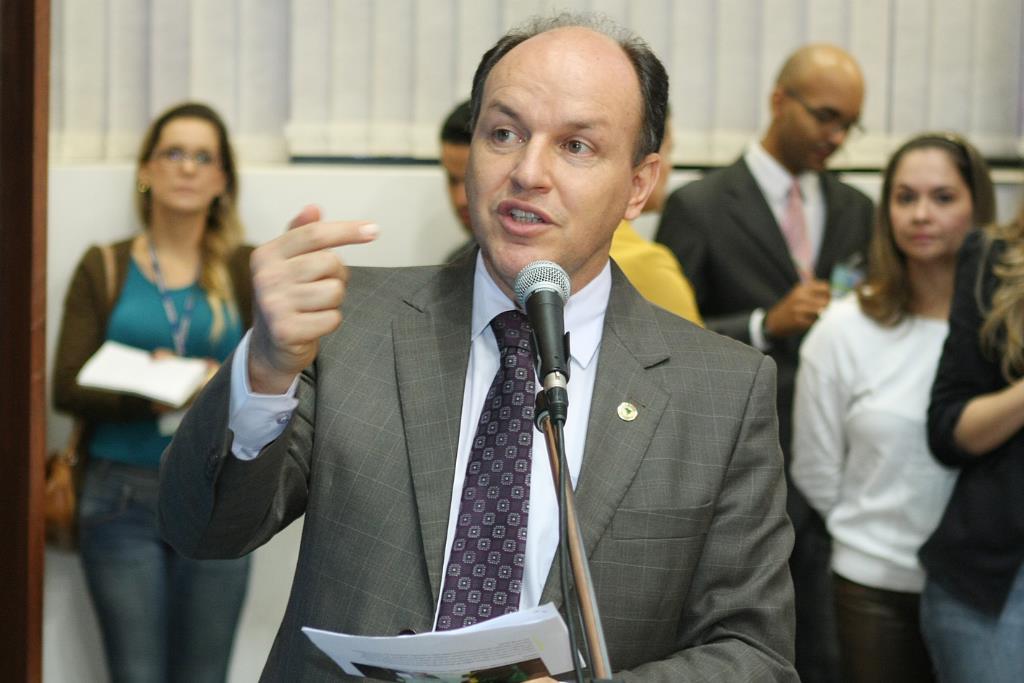 Imagem: Projeto da Semana Estadual do Brincar foi apresentado pelo deputado Junior Mochi.