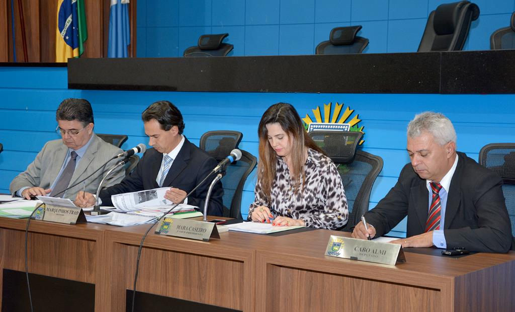 Imagem: Deputados realizaram hoje a segunda oitiva da CPI da Telefonia.