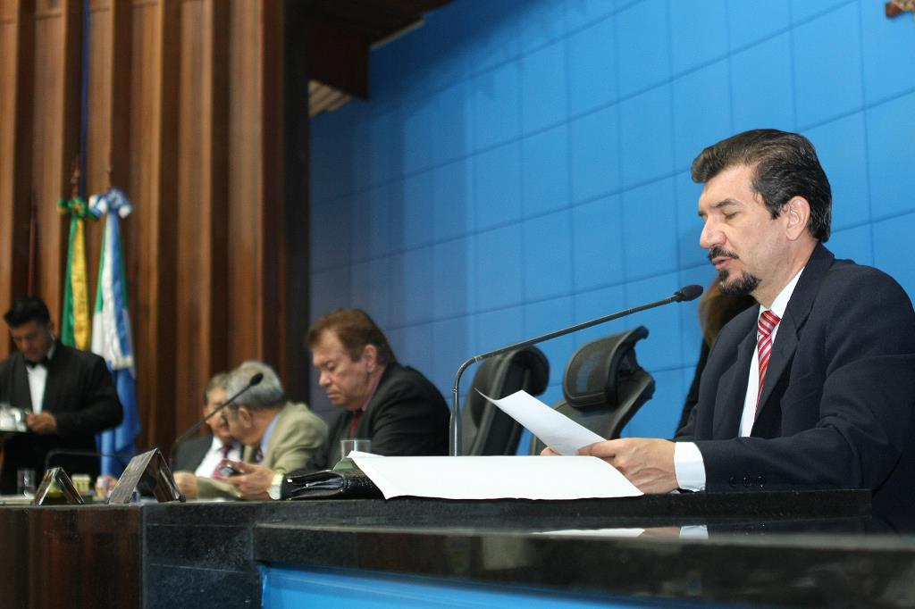 Imagem: PEC de autoria do deputado Pedro Kemp agora segue à sanção do governador.