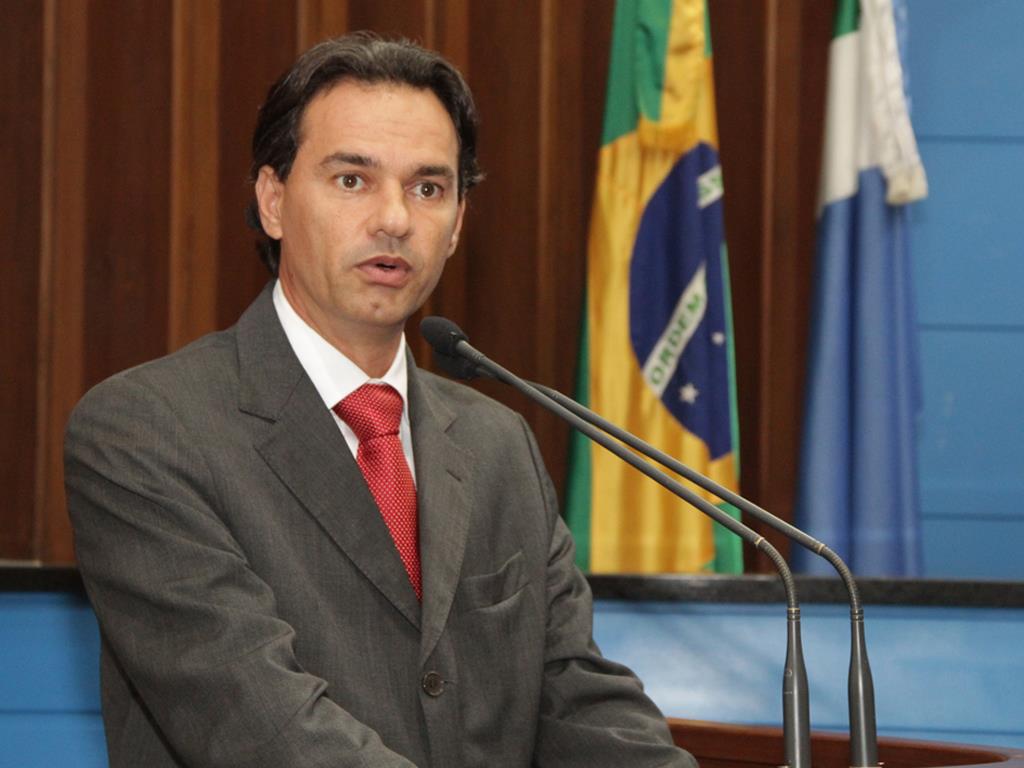 Imagem: Marquinhos, presidente da CPI, explica que estas zonas são onde há sinais fracos ou inexistentes.