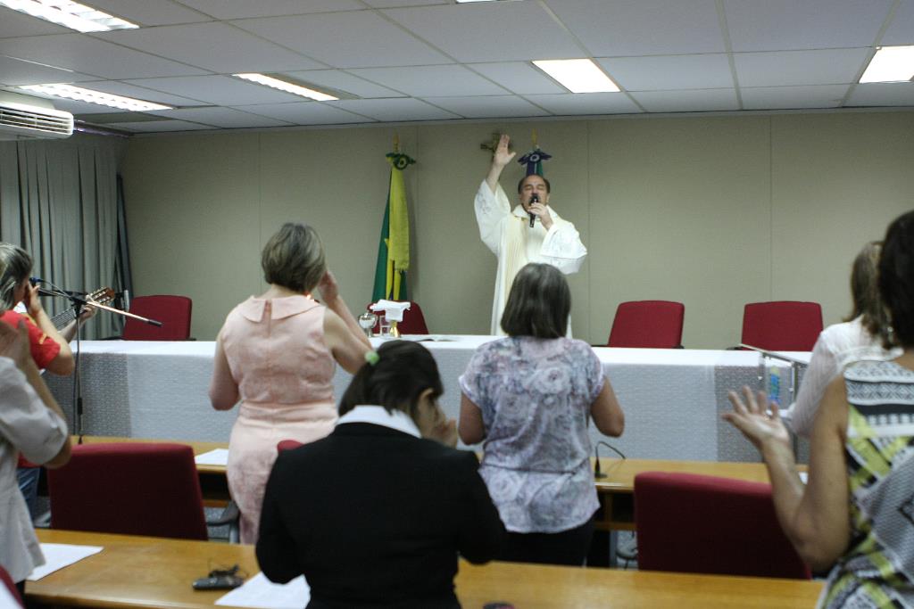 Imagem: Missa foi celebrada pelo padre José Battisti, do Santuário São Judas Tadeu.
