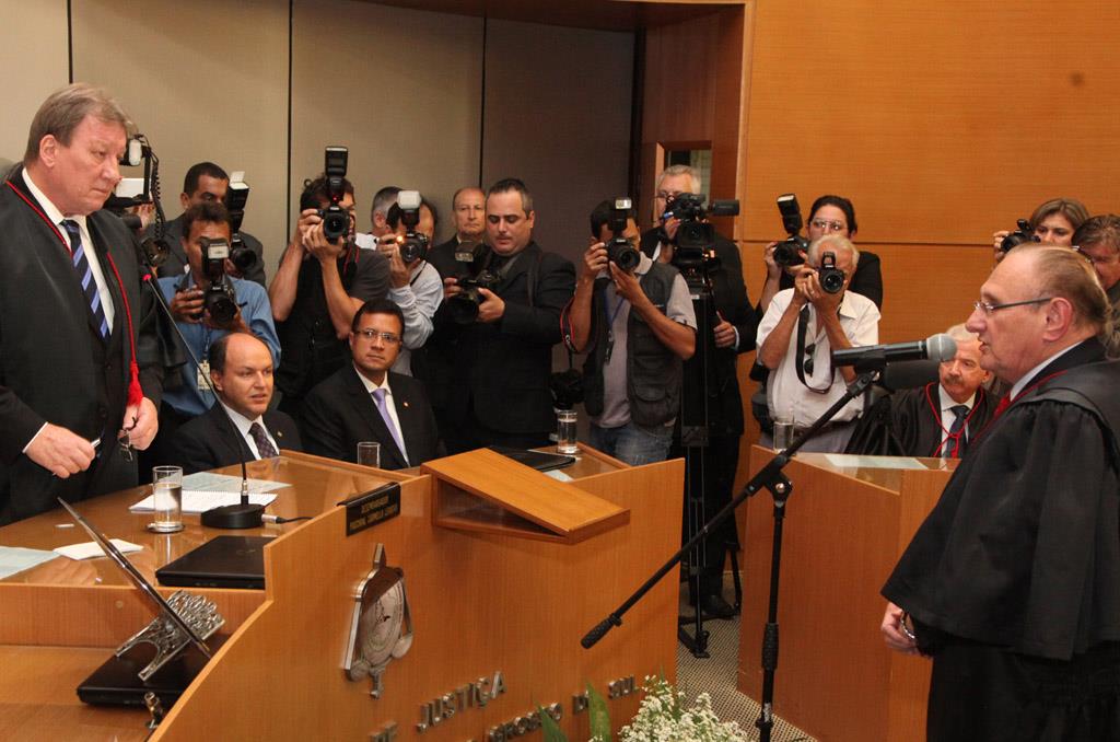 Imagem: Posse da nova administração do TJ foi realizada no plenário do Tribunal Pleno