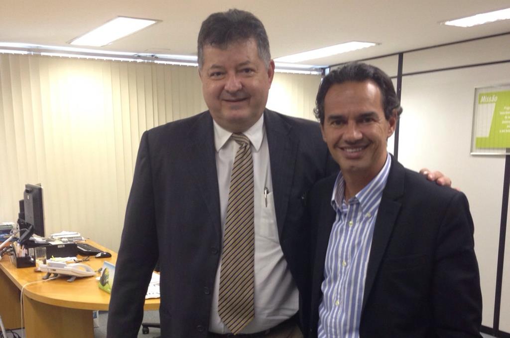 Imagem: Marquinhos em reunião com José Jurhosa Junior 