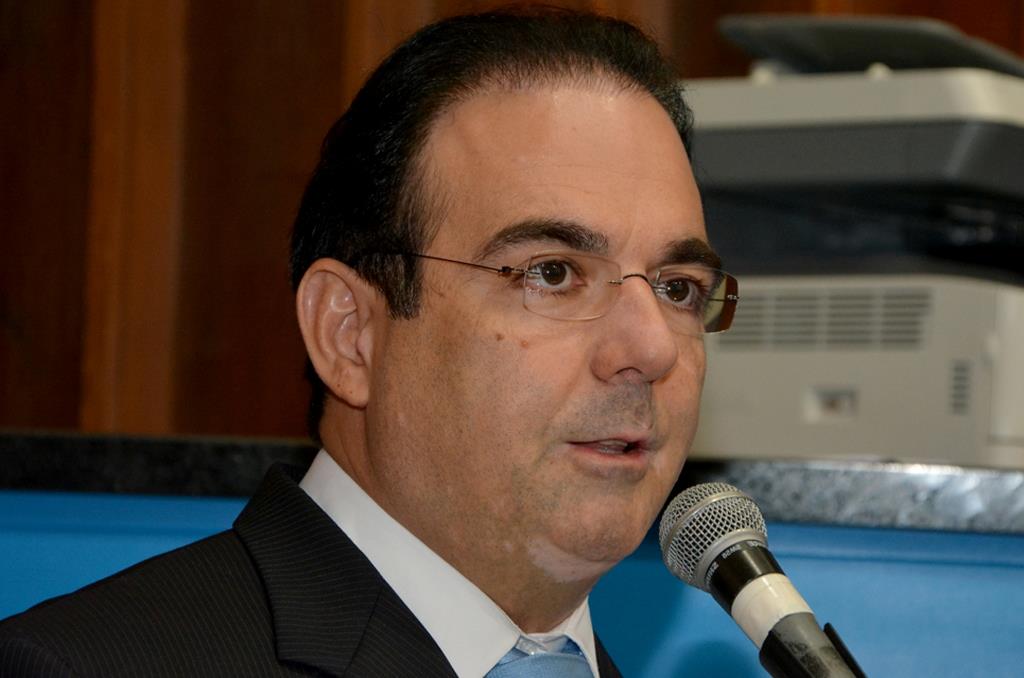 Imagem: Felipe Orro, autor do projeto de lei, explicou que contratação deverá seguir a regulamentação da ABNT