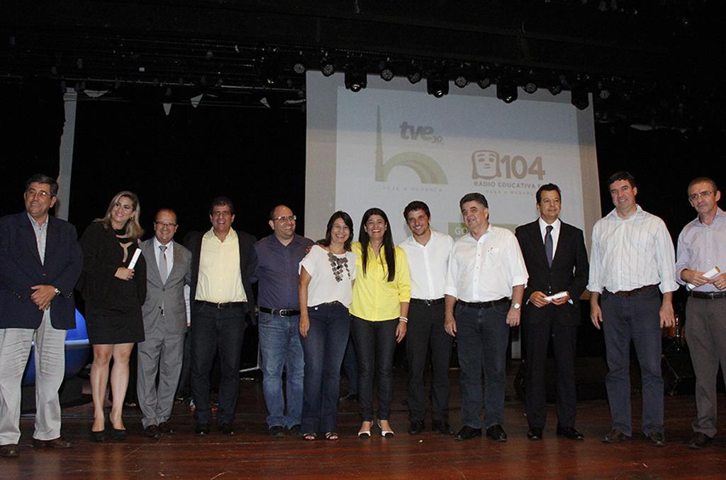 Imagem: Deputado Barbosinha e outras autoridades participaram da solenidade no Centro de Convenções Arquiteto Rubens Gil de Camillo