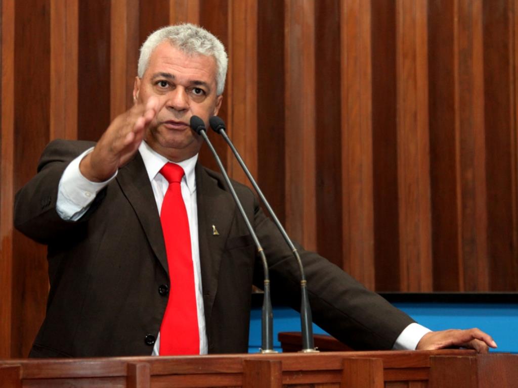 Imagem: O objetivo é acabar com a clandestinidade de motoristas que, por falta de recursos financeiros, não adquirem a CNH 