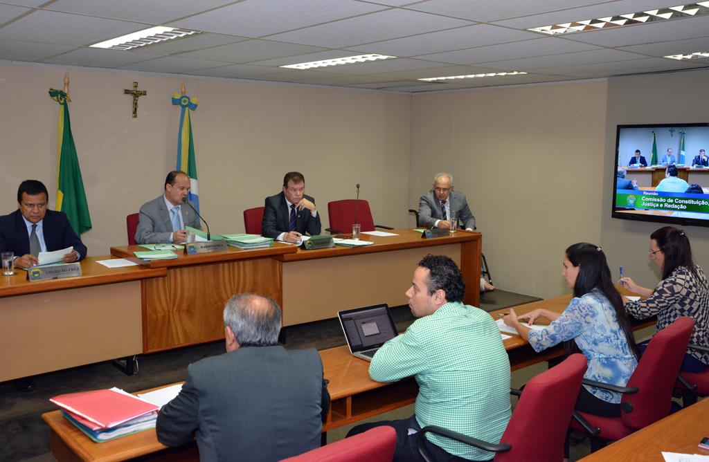 Imagem: A reunião da CCJR acontece toda terça-feira no plenarinho Nelito Câmara após a sessão ordinária