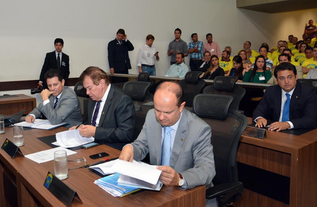 Imagem: O projeto visa conceder abono salarial no valor de R$ 200 aos servidores do Poder Judiciário