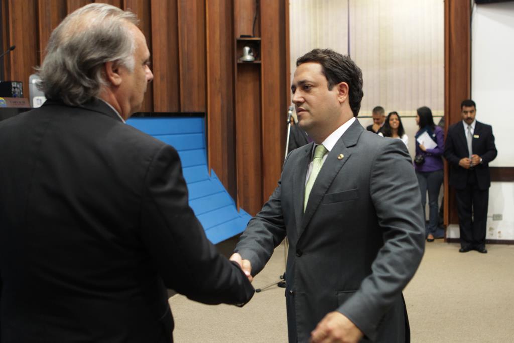 Imagem: Marcio Fernandes abre espaço para representante da Reflore/MS se pronunciar