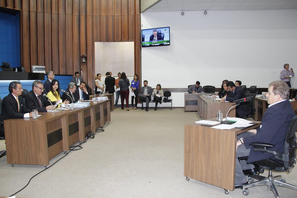 Imagem: Pauletti é sabatinado pelos membros da CPI