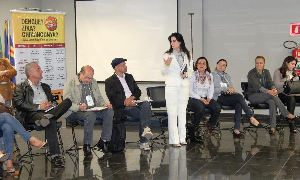 Imagem: Roda de conversa reuniu representantes de entidades públicas e privadas