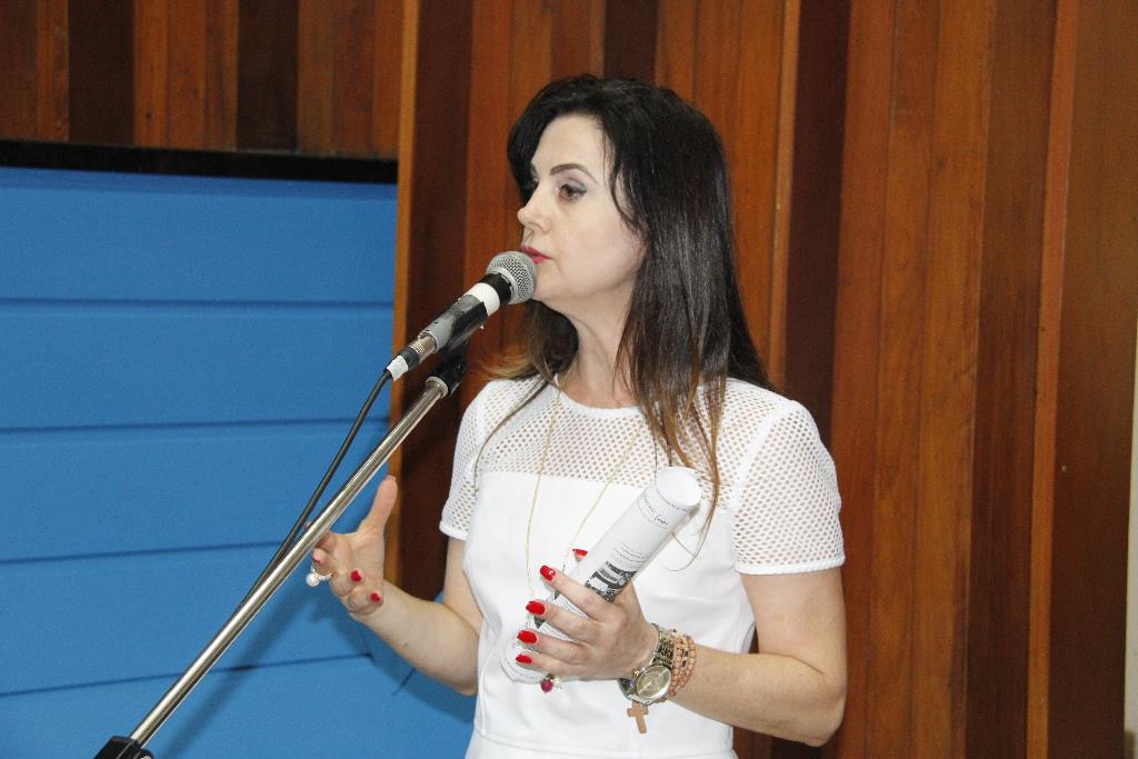 Imagem: Mara Caseiro solicita equipamento para hospital