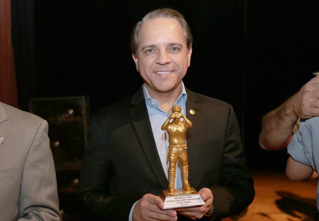 Imagem: Coronel David representou a ALMS e foi um dos homenageados