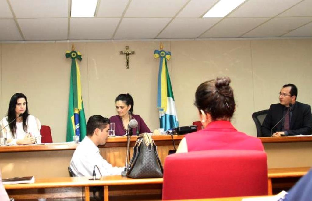 Imagem: Deputados acompanham prestação de contas dos poderes