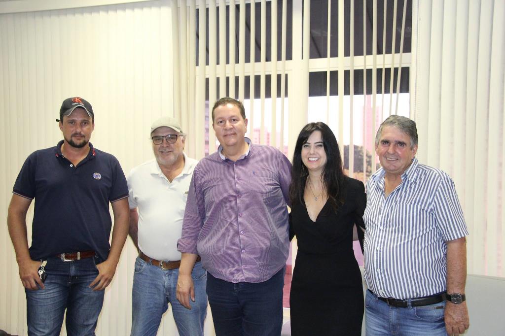 Imagem: Mara Caseiro busca soluções para assentamento de Eldorado no Incra