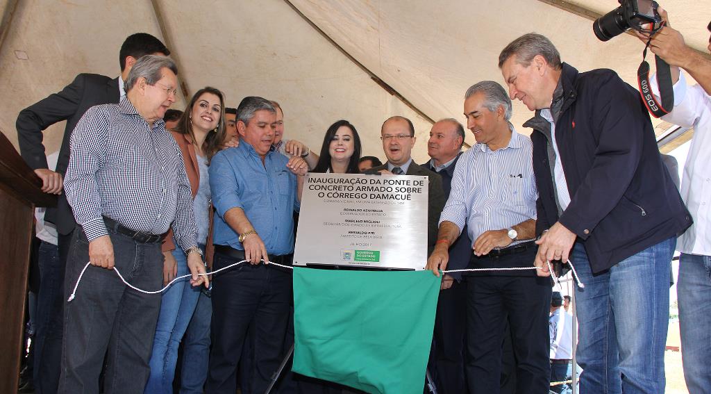 Imagem: Mara Caseiro e governador Reinaldo em Bela Vista
